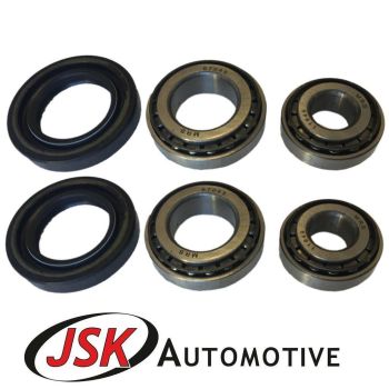 Pair of Front Wheel Bearing Kits For Ford Tractors 2000 2600 3000 3600 3610